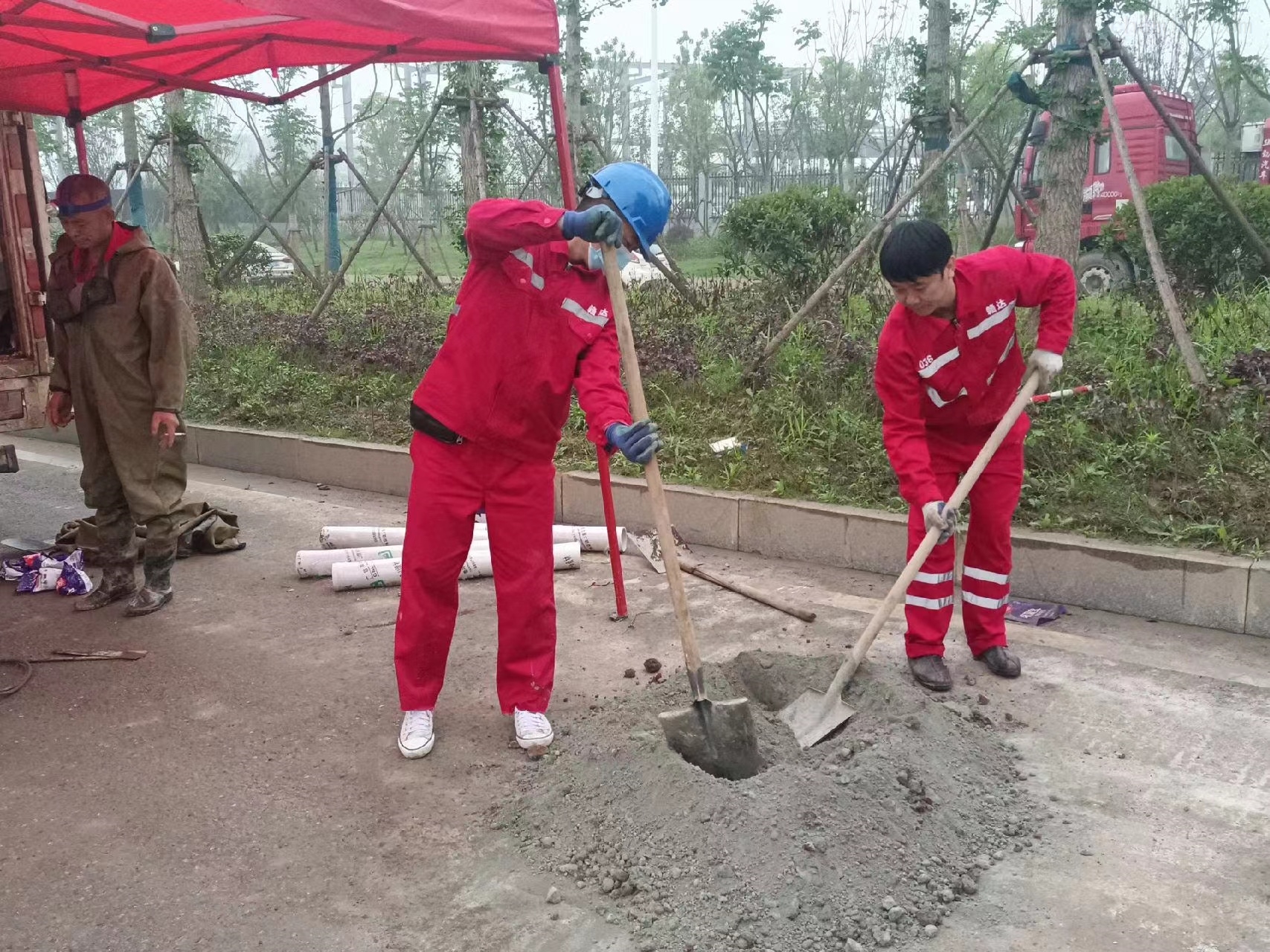 连城管道疏通哪家好】及时进行市政管道清淤
