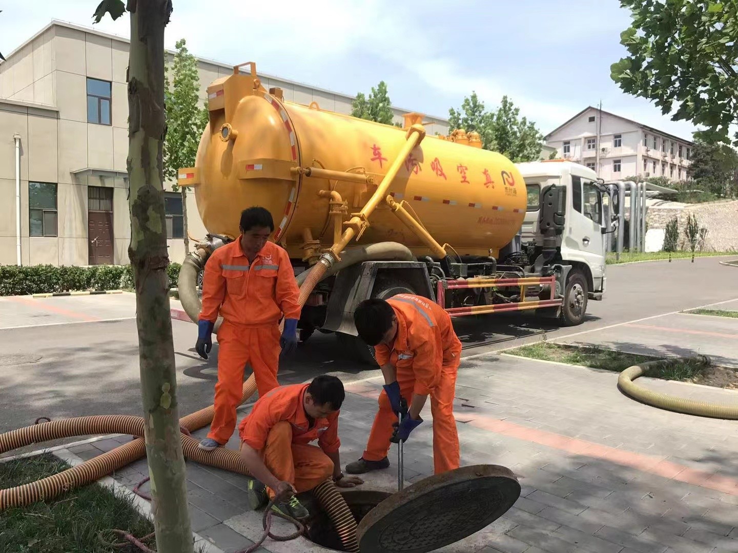 连城化粪池清理与5-8吨吸粪车施工效率分析